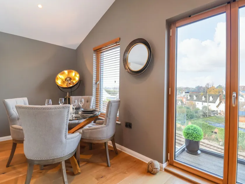Woodbridge Penthouse - Image 1
