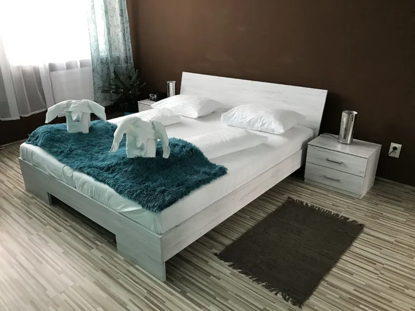 Hotel Hubert Nové Zámky - Image 1