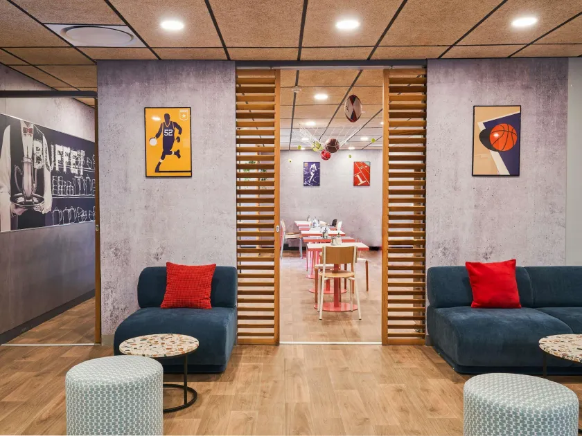 ibis budget Saint Maurice ex Etap Hôtel - Image 1