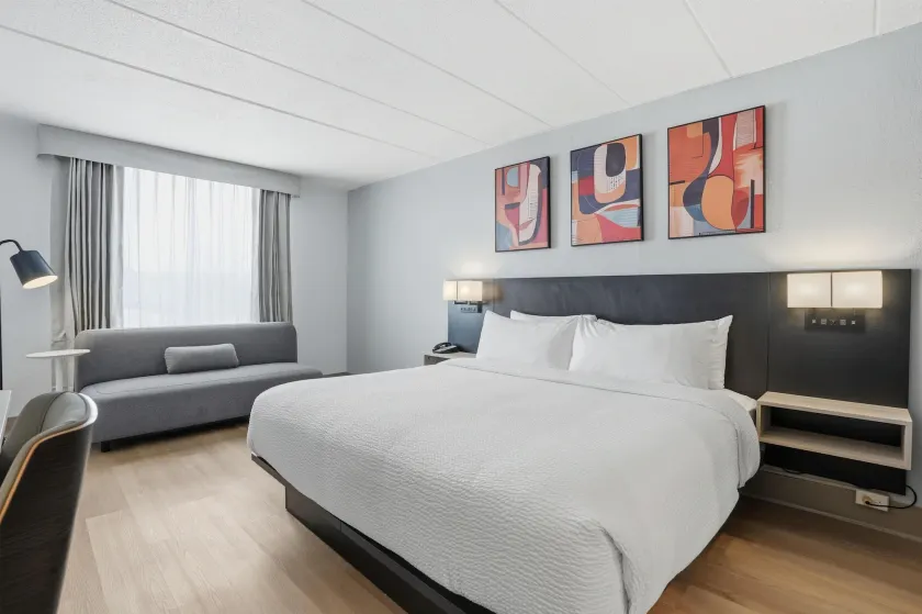 Seven Oaks Hotel Regina, SureStay Collection by Best Western - Image 1