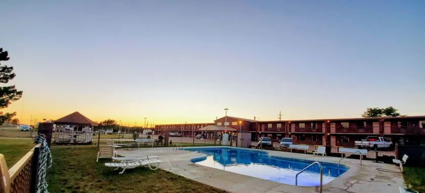 Kansas Country Inn - Image 1