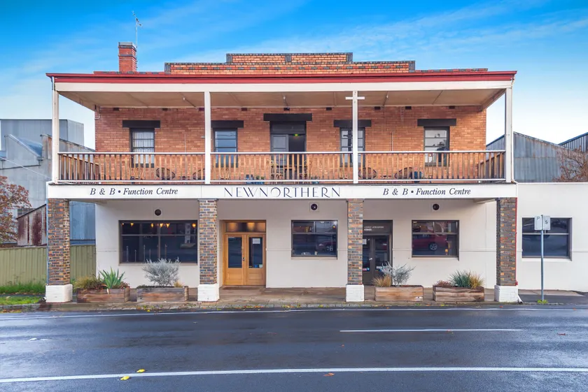 Northern Arts Hotel - Image 1