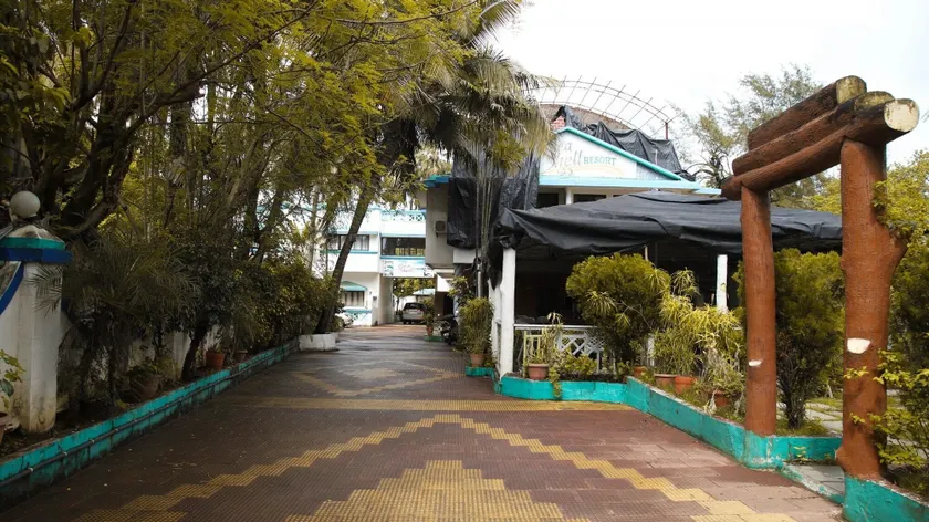 Seashell Beach Resort - Image 1