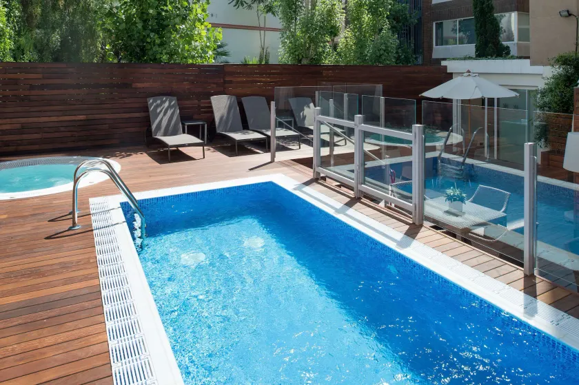 Hotel Catalonia Mikado - Image 1