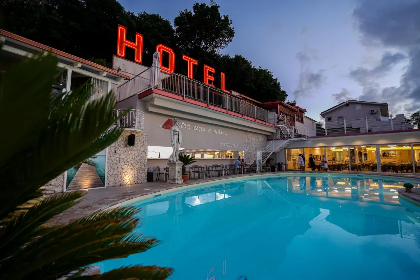 Hotel Orizzonte Blu - Image 1