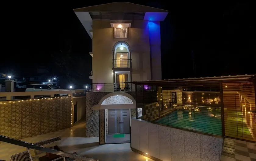 Crystal Villa - Image 1