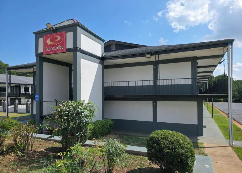 Econo Lodge Lavonia I-85 - Image 1
