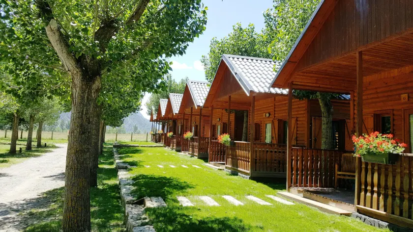 Aiguestortes Camping Resort - Image 1