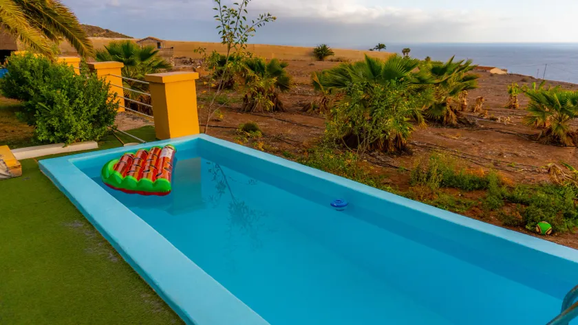 Adeje - TwinFin Hostel & Surf Yoga Camp - Image 1