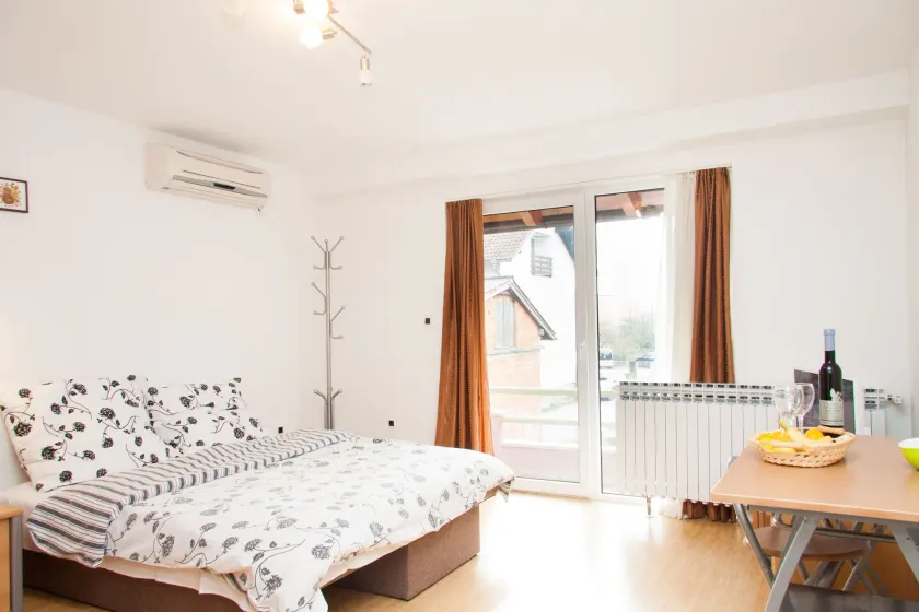 Rooms Garden Zagreb Airport - Image 1