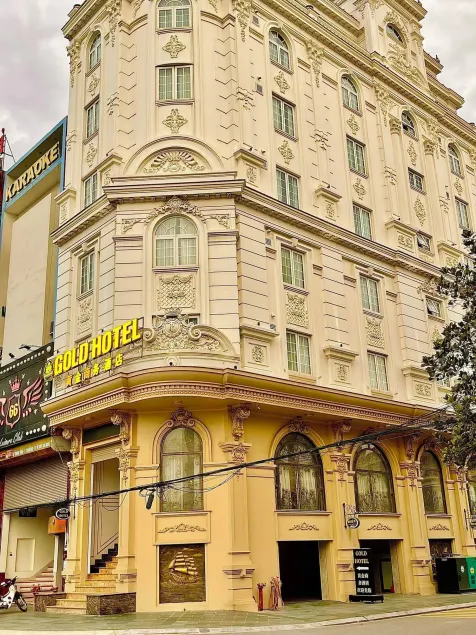 Gold Hotel Luxury - Tu Son - Image 1