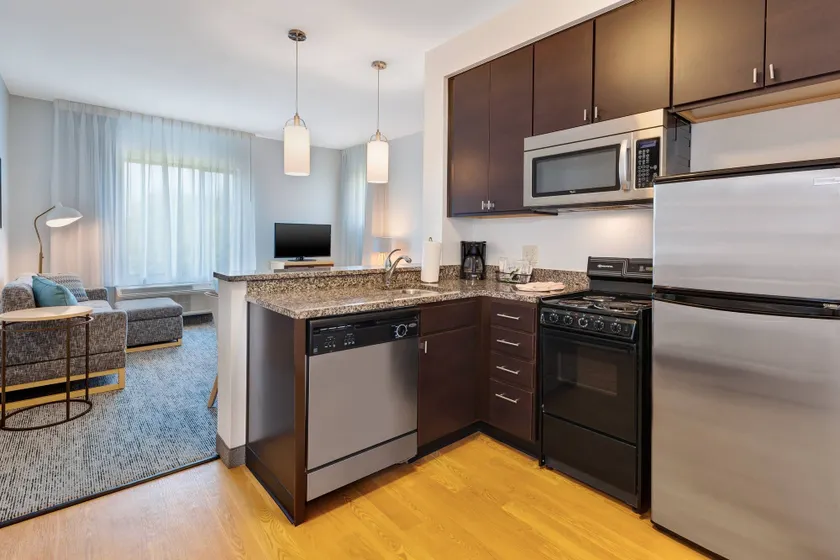 TownePlace Suites by Marriott Nashville Airport - Image 1