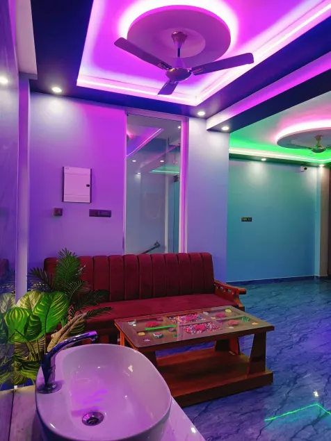 Prabha Guest House Ayodhya - Interior entrance