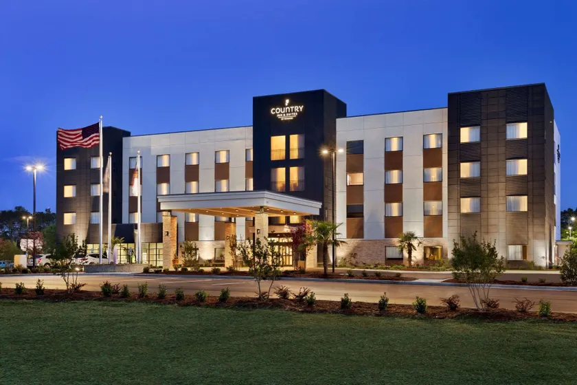 Country Inn & Suites by Radisson, Smithfield-Selma, NC - Image 1