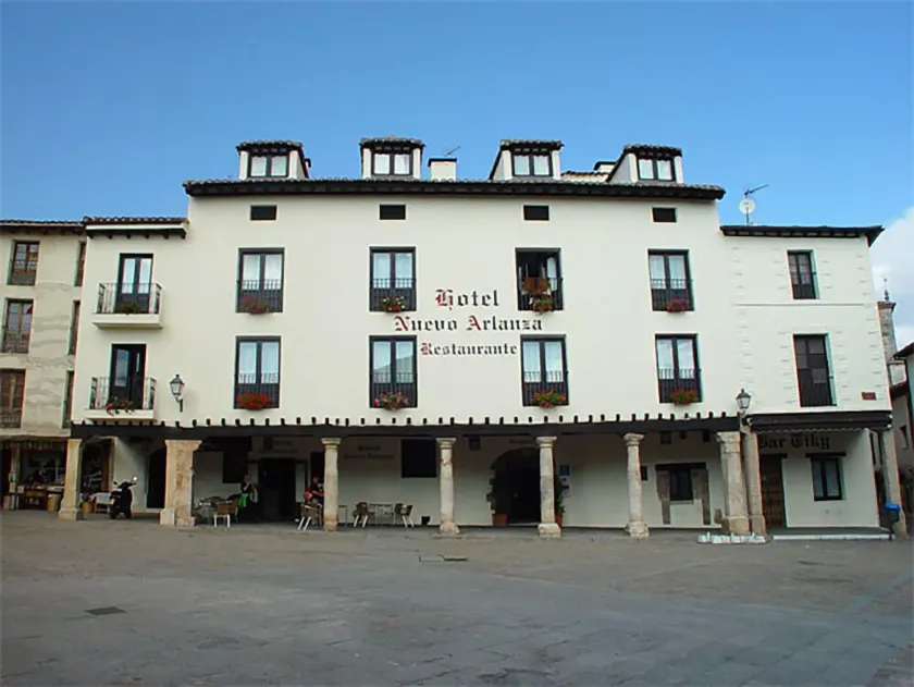 Hotel Nuevo Arlanza - Image 1