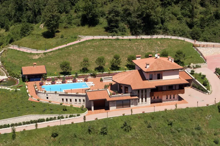 Resort San Pellegrino Terme - Image 1