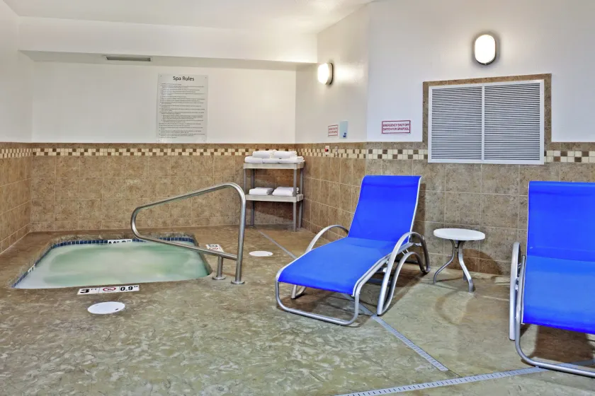 Holiday Inn Express Hotel & Suites Vancouver Mall-Portland Area by IHG - Image 1