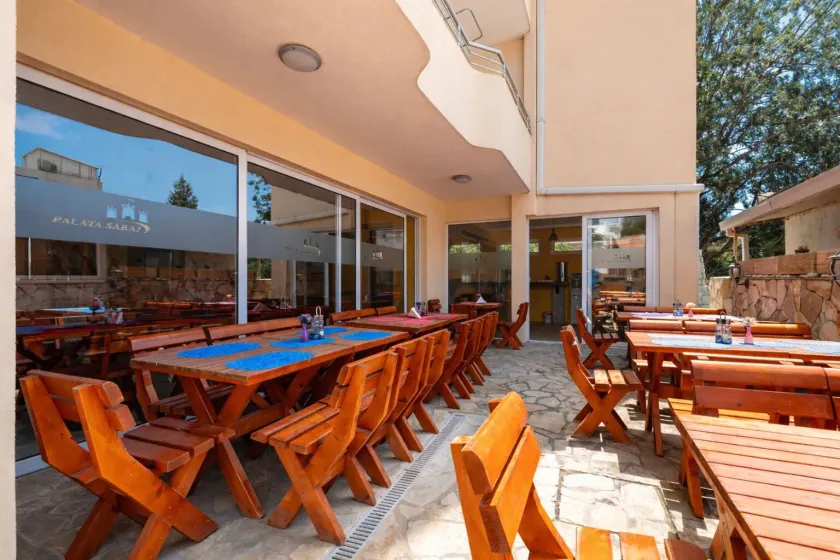 Apart-Hotel Saraj - Image 1