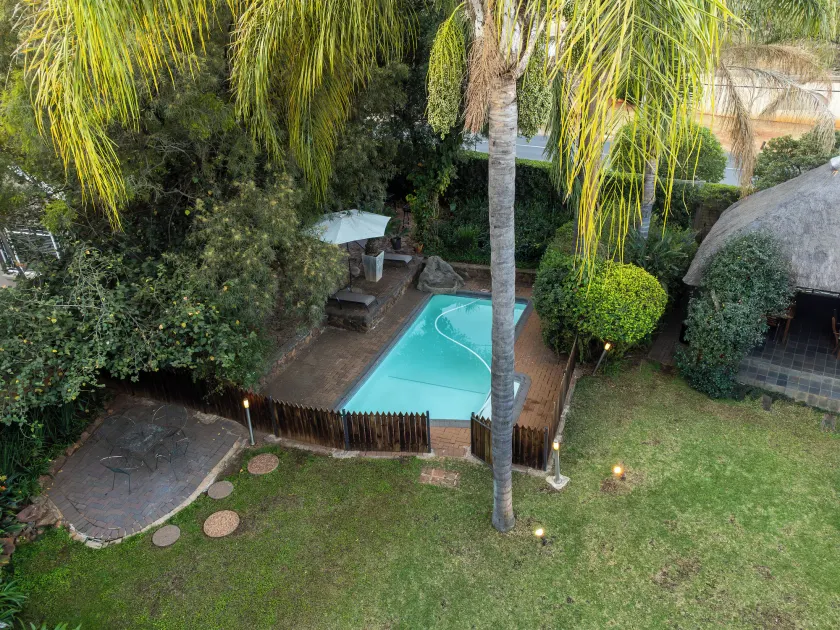 Khayamanzi Guesthouse - Image 1