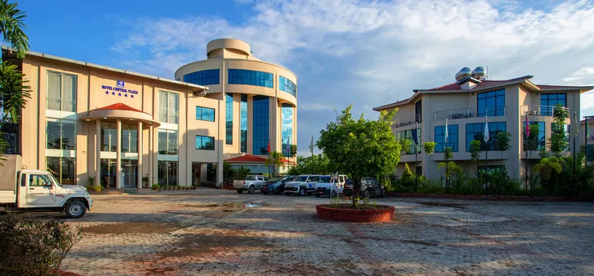 Hotel Central Plaza - Image 1