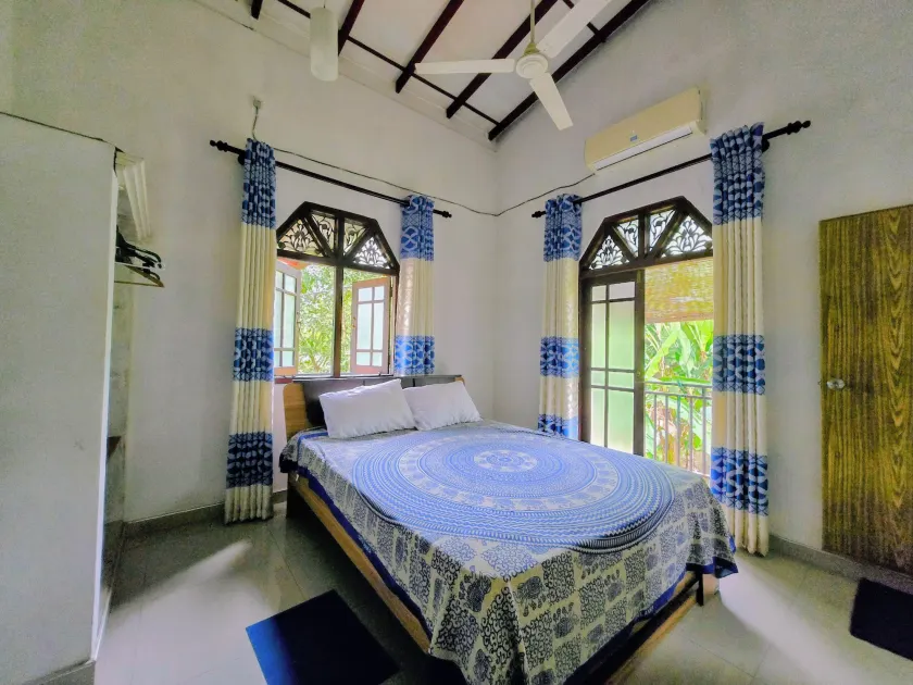 DiNi Galle - Image 1