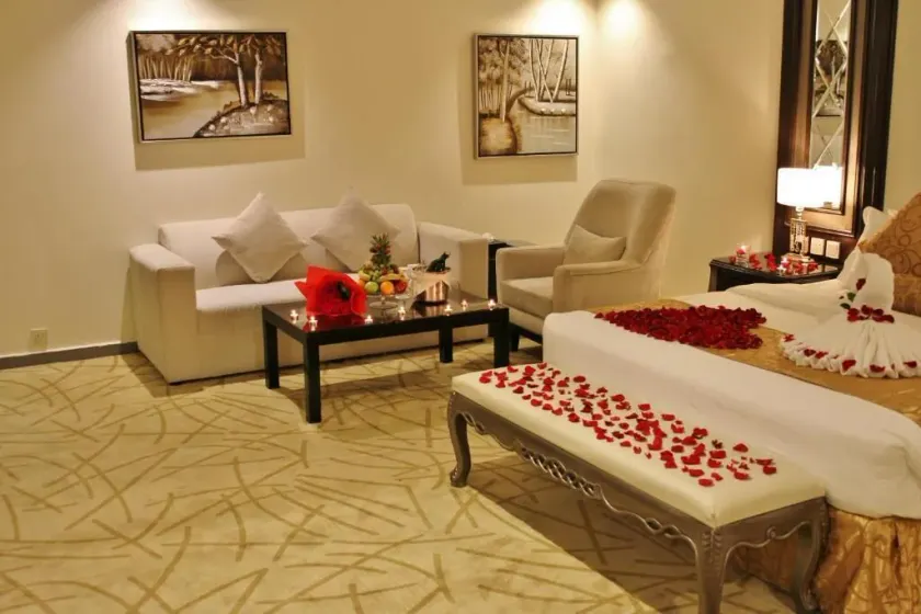 Carawan Al Fahad Hotel - Image 1