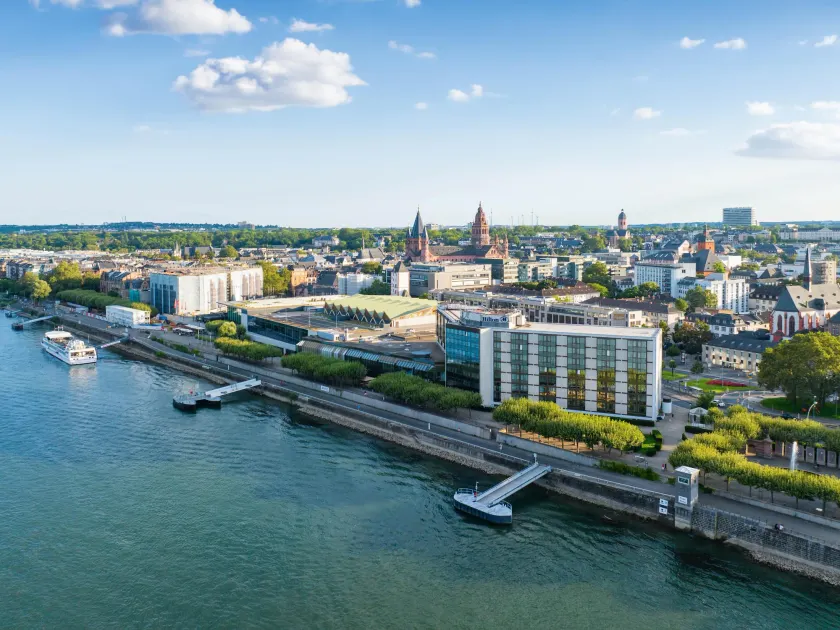 Hilton Mainz - Image 1