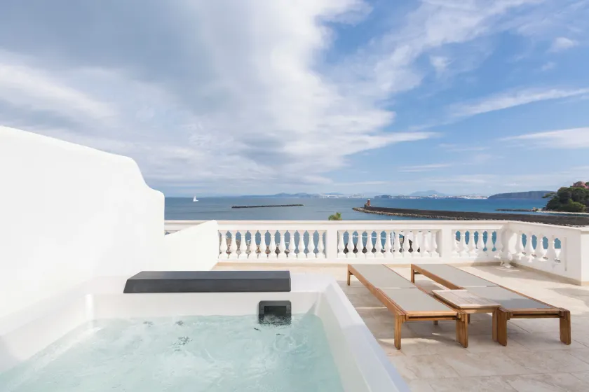 Pagoda Lifestyle Hotel - Image 1