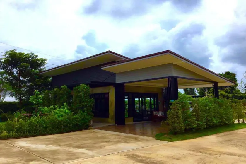 Na Kabin Resort - Image 1