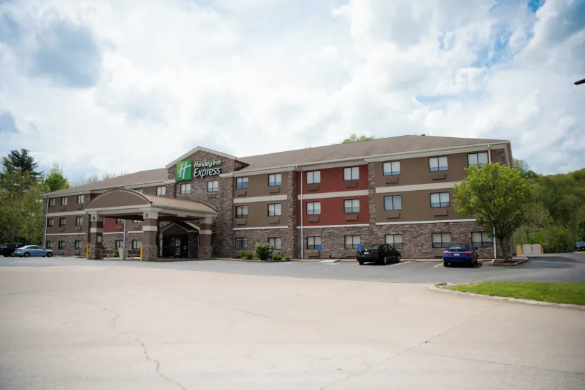 Holiday Inn Express Winfield - Teays Valley by IHG - Image 1