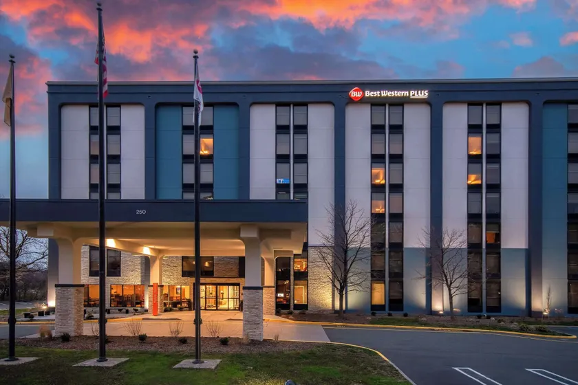 Best Western Plus Meadowlands - Image 1
