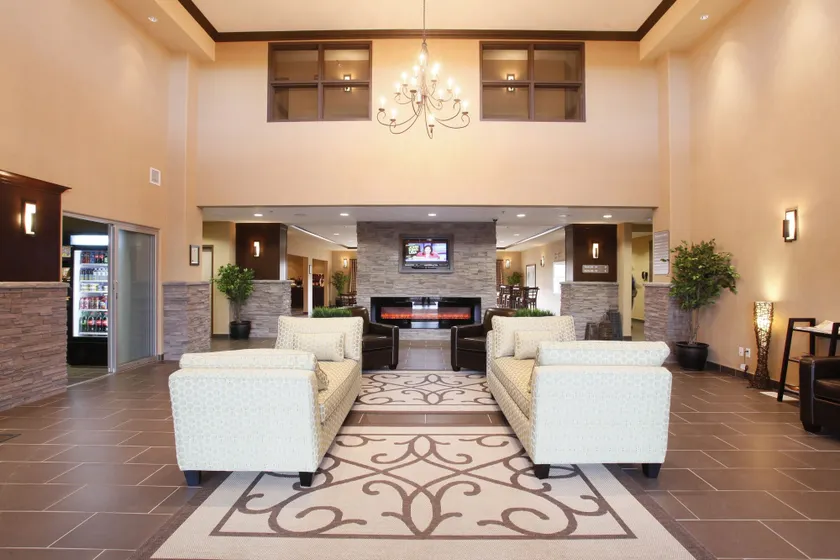 Vegreville Suites - Image 1