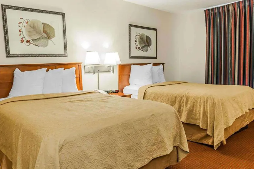 Baymont by Wyndham Indianapolis East - Image 1