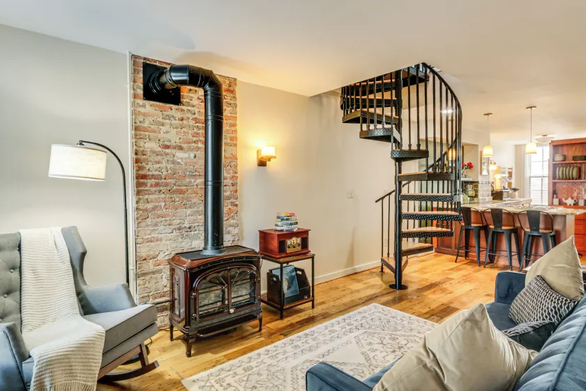 Dtwn at Your Door: Historic Frederick Gem w/ Yard! - Image 1