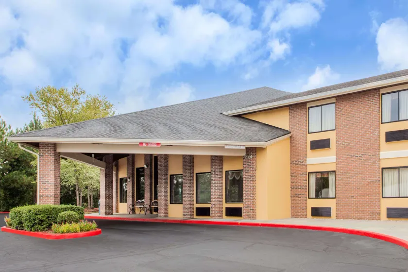 Baymont by Wyndham Smyrna - Image 1