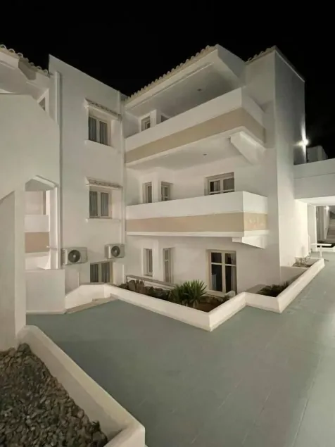 Coralli Beach Hotel - Image 1