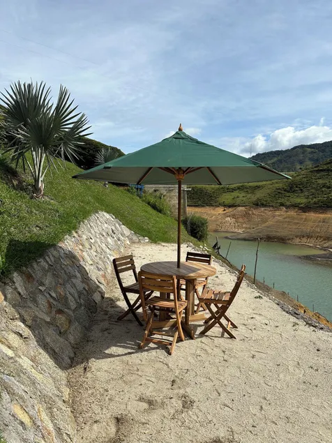 CASA DE CRISTAL HOSTAL - Image 1