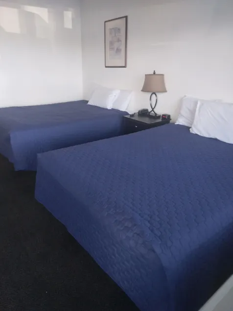 Royal Inn Casper - Image 1