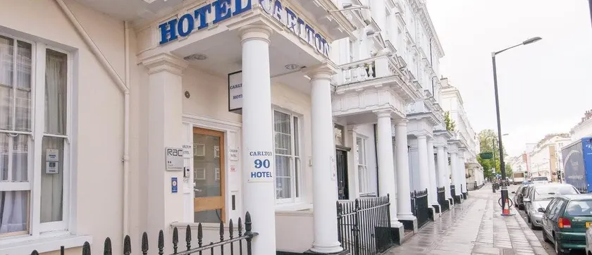 Carlton Hotel - Image 1