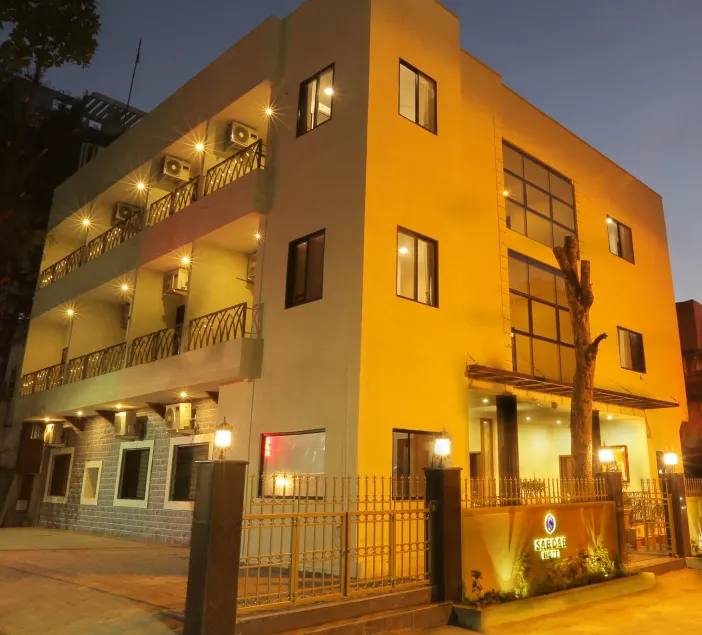 Hotel Sardar - Image 1