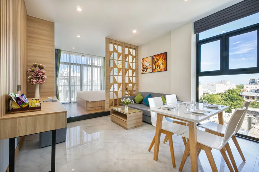 Sun River Hotel & Apartment - Image 1