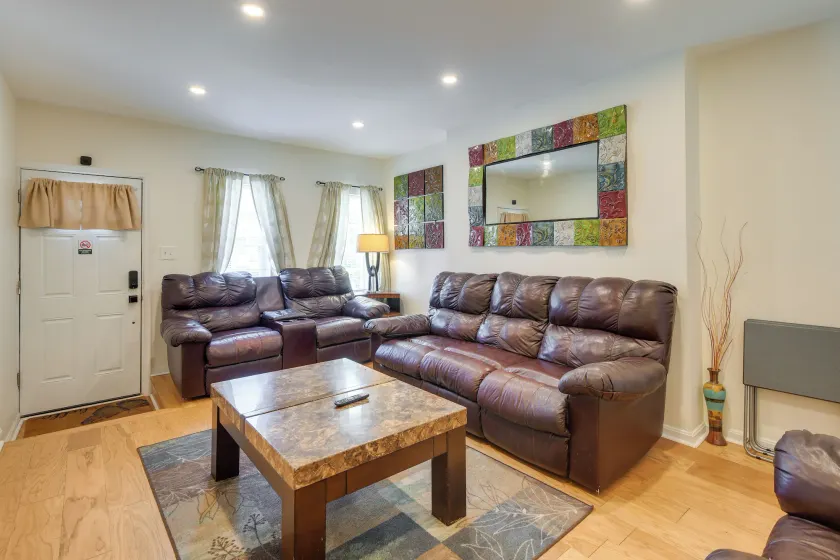 Baltimore Townhome Near Oriole Park w/ A/C! - Image 1