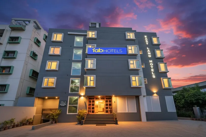 Fabhotel East Land - Image 1
