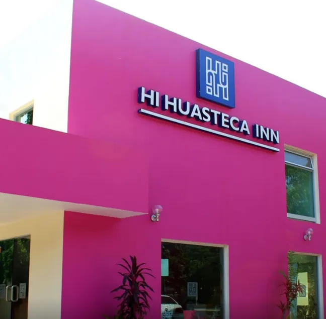 HI Huasteca Inn Hotel - Image 1