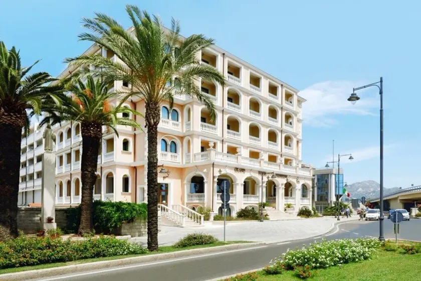Grand Hotel President - Image 1
