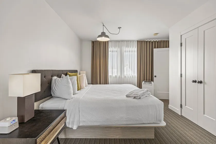 Lamphouse By Basecamp - Room