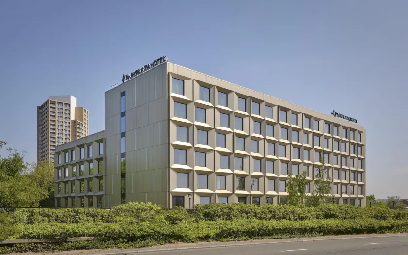 Park Plaza London, Park Royal - Image 1