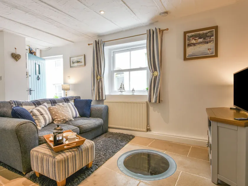 Honeymoon Cottage - Image 1