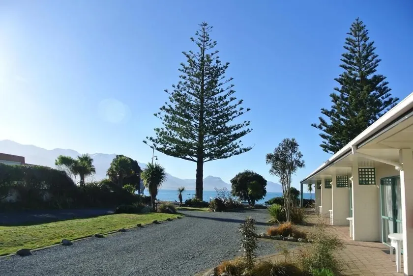 Blue Seas Motel - Image 1