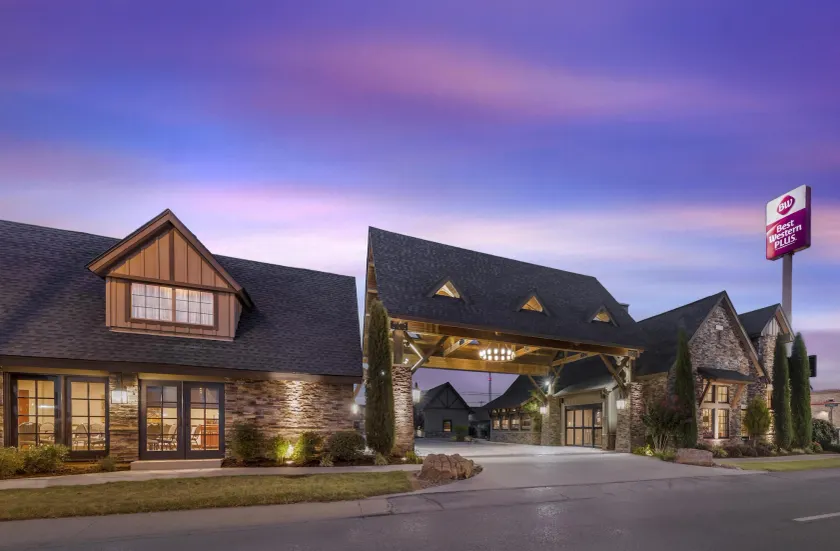 Best Western Plus Weatherford - Image 1